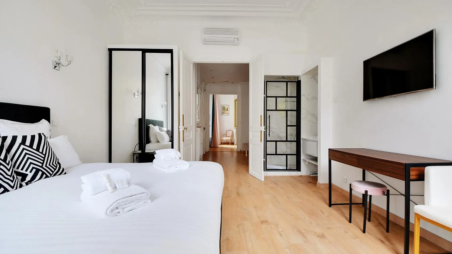 Pick A Flat's In Republique - Avenue De La Republique Apartment Paris