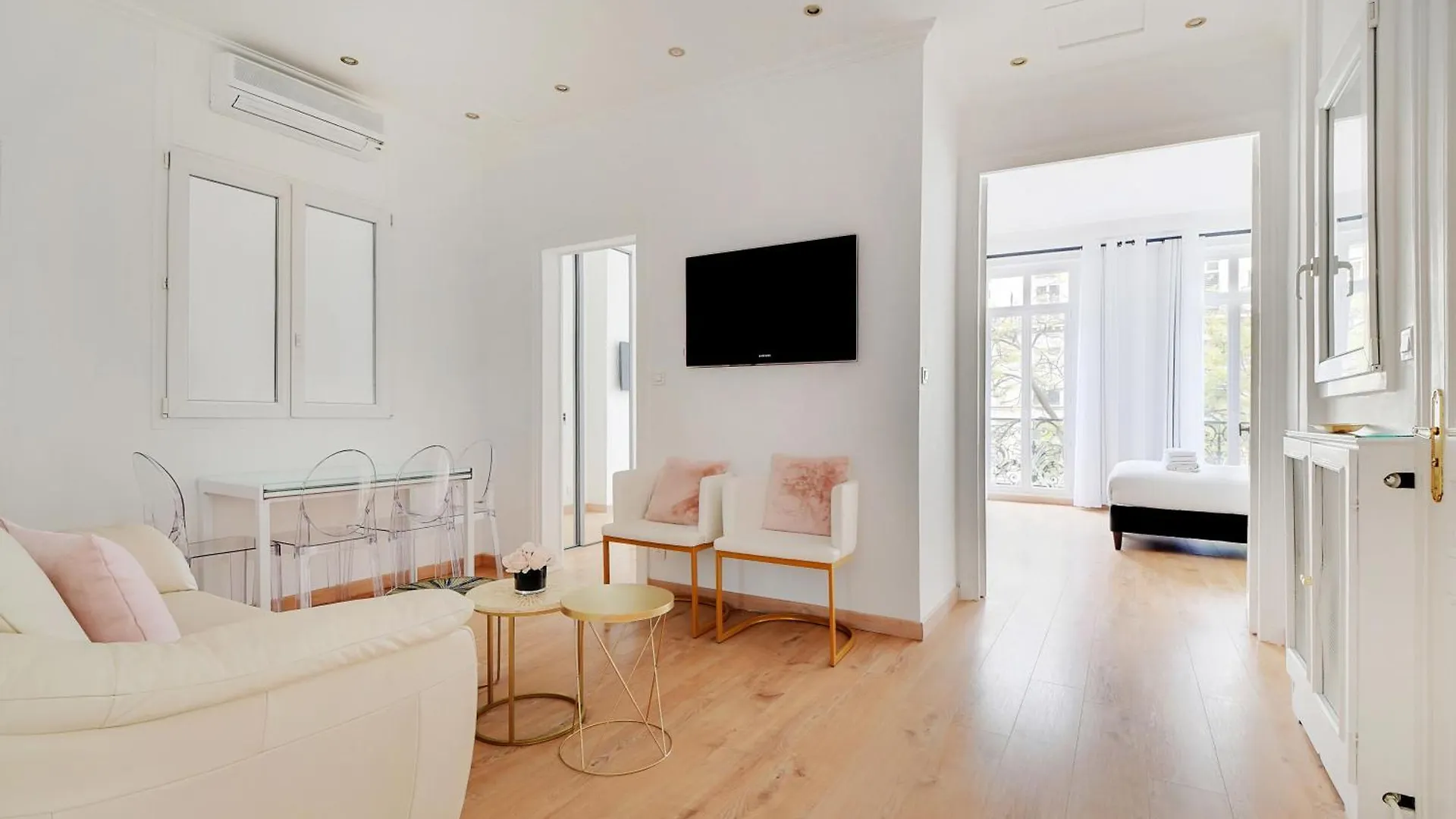 Pick A Flat's In Republique - Avenue De La Republique *